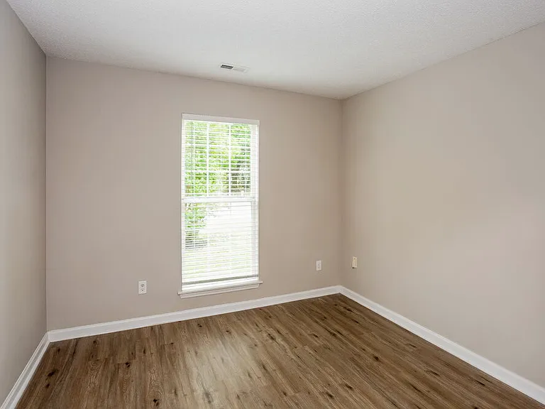 10342 Battle Ct — Photo 13
