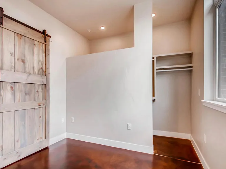 1411 S Pearl St. — Photo 4