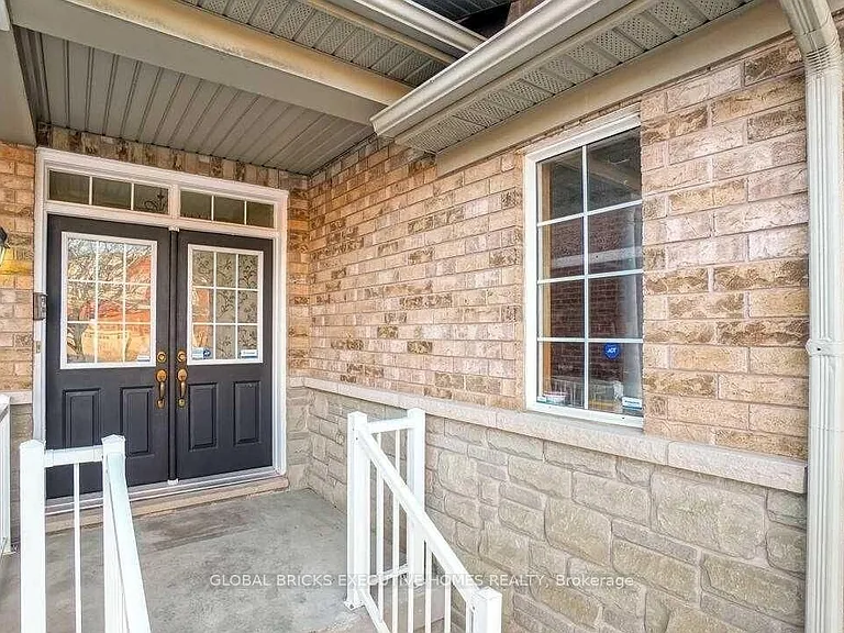 58 Rubysilver Dr — Photo 2