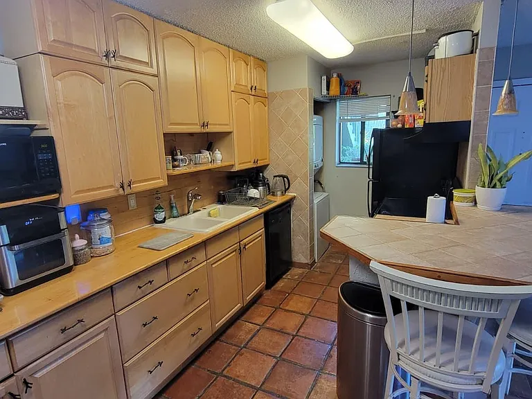 632 Trace Cir #102 — Photo 6