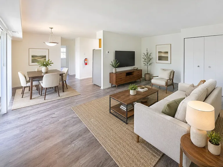 Chesterfield Apartment Homes — Photo 7