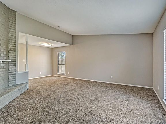 3rd image of 832 Lawndale Dr