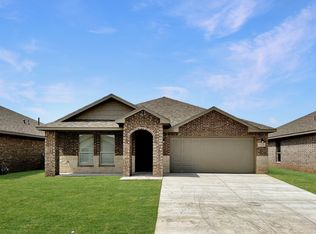 610 E 13th St, Wolfforth, TX 79382
