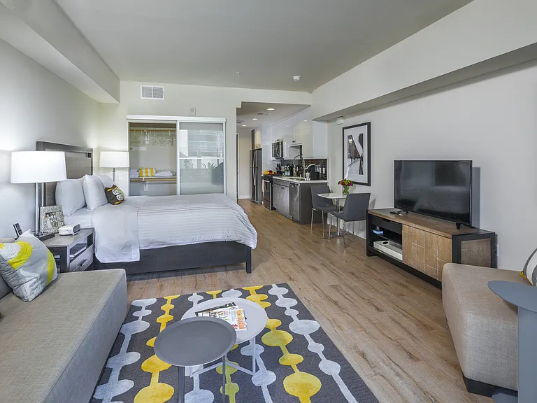 mResidences Olympic & Olive — Photo 9