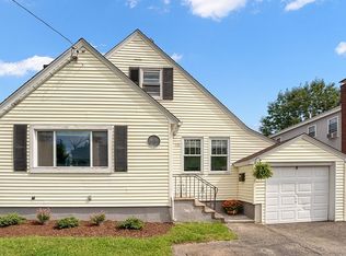 18 Ridge Rd, Methuen, MA 01844