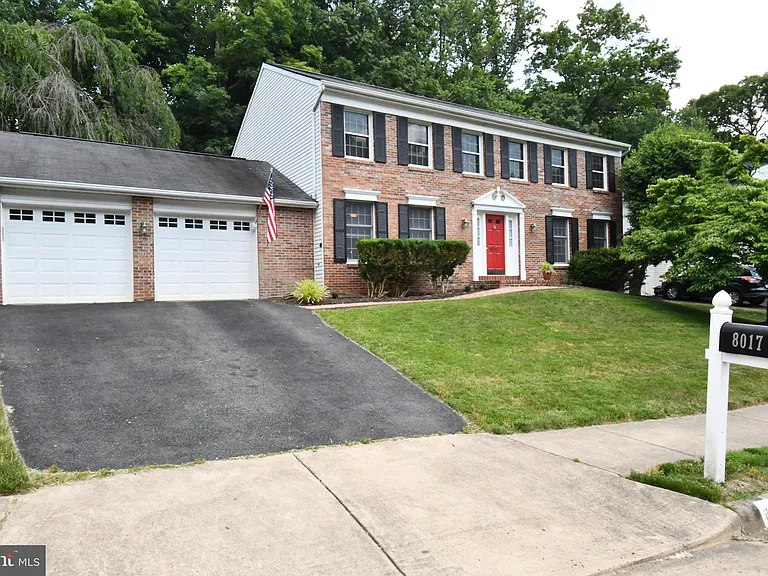 8017 Diving Cliff Ln — Photo 1