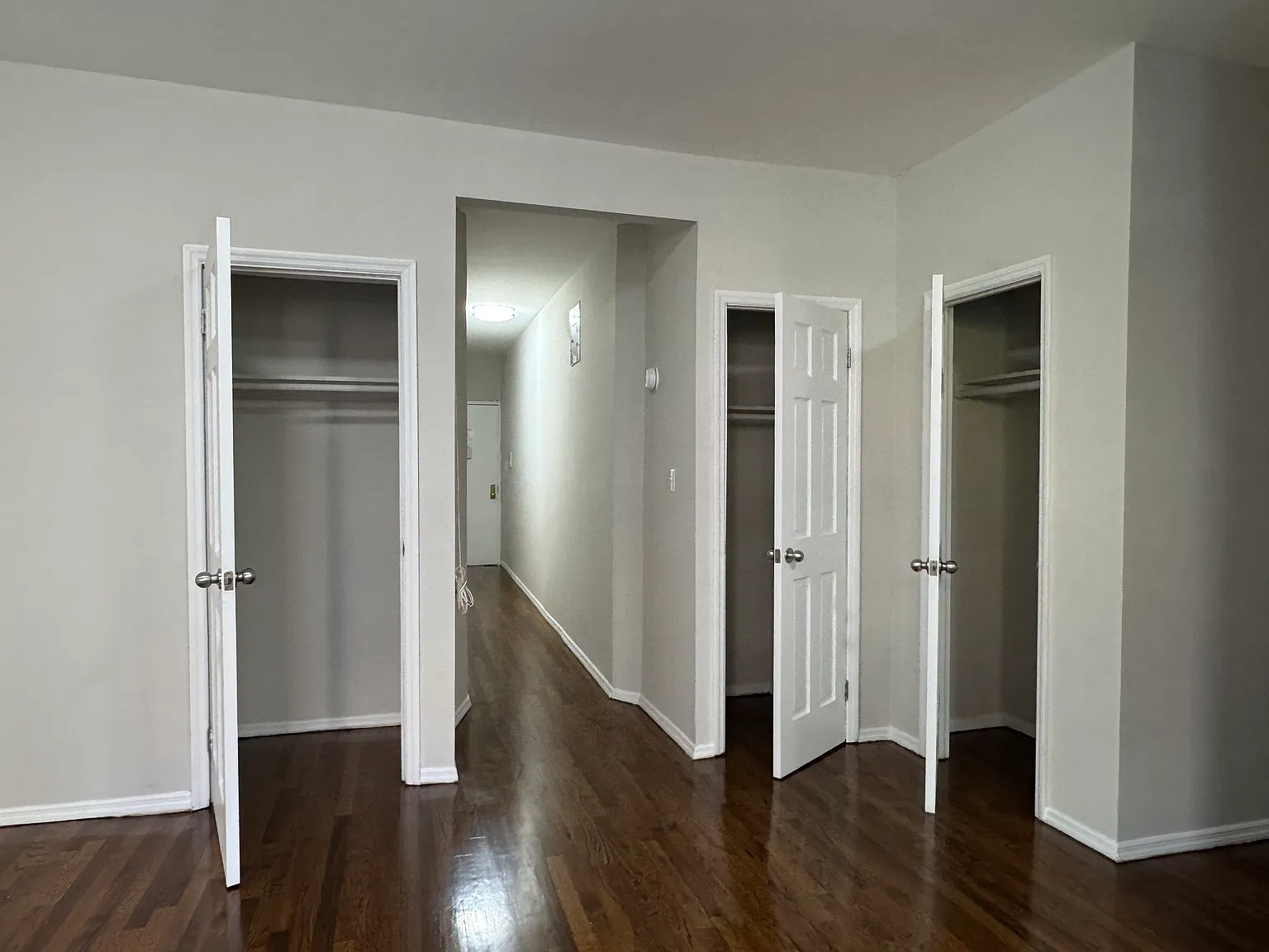 165 West 4th Street — Photo 3