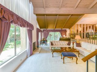 17140 Kinzie St, Northridge, CA 91325