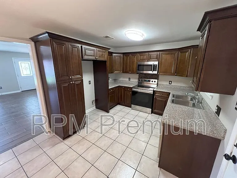 522 Fawn Lake Dr — Photo 7
