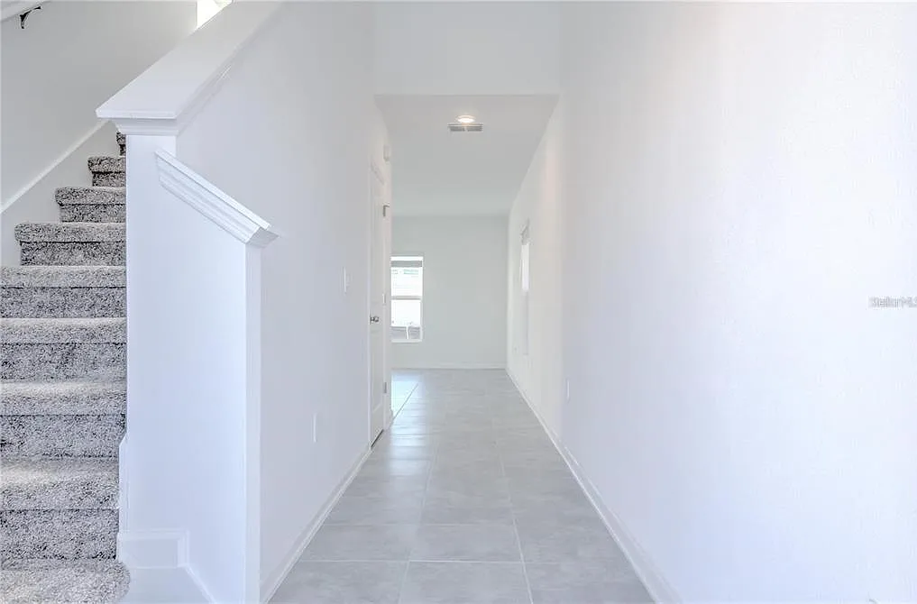 4 bed, 2.0 bath, 1890 sqft, $2,350 — Photo 3