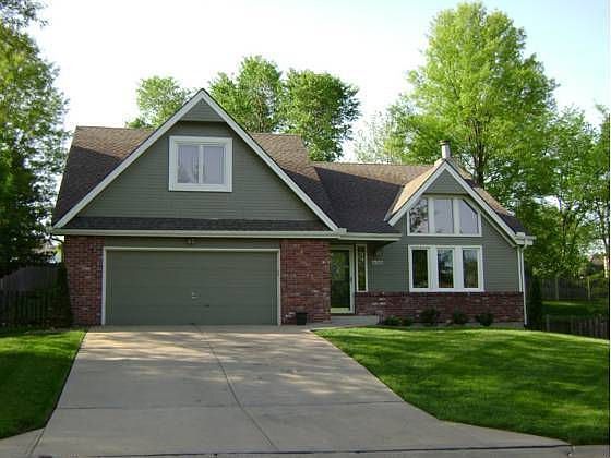 1st image of 1301 NE 96th Ter