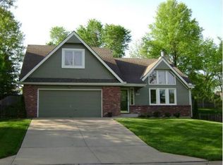 1301 NE 96th Ter, Kansas City, MO 64155