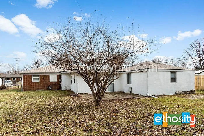 4220 Lesley Ave photo 1
