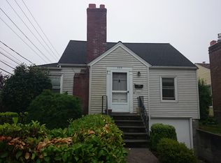 555 N 77th St, Seattle, WA 98103