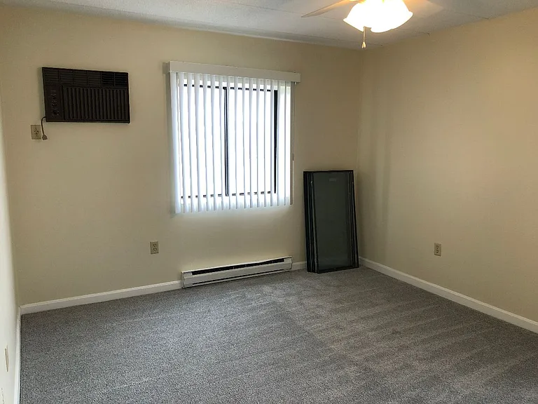 131 Franklin St #406 — Photo 2