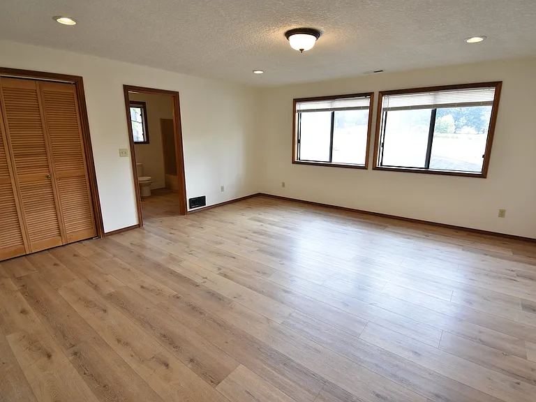 18810 NE 144th St — Photo 16