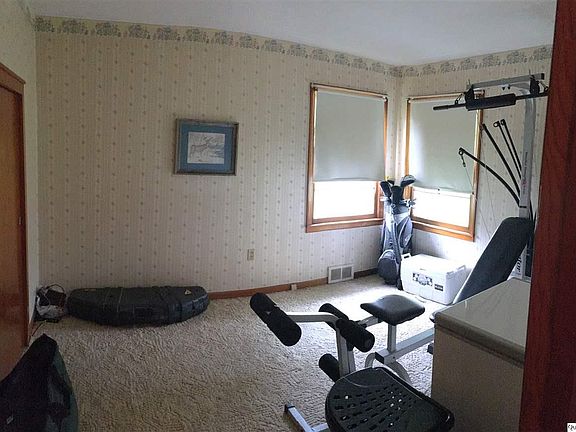 5th image of 410 Camden Rd