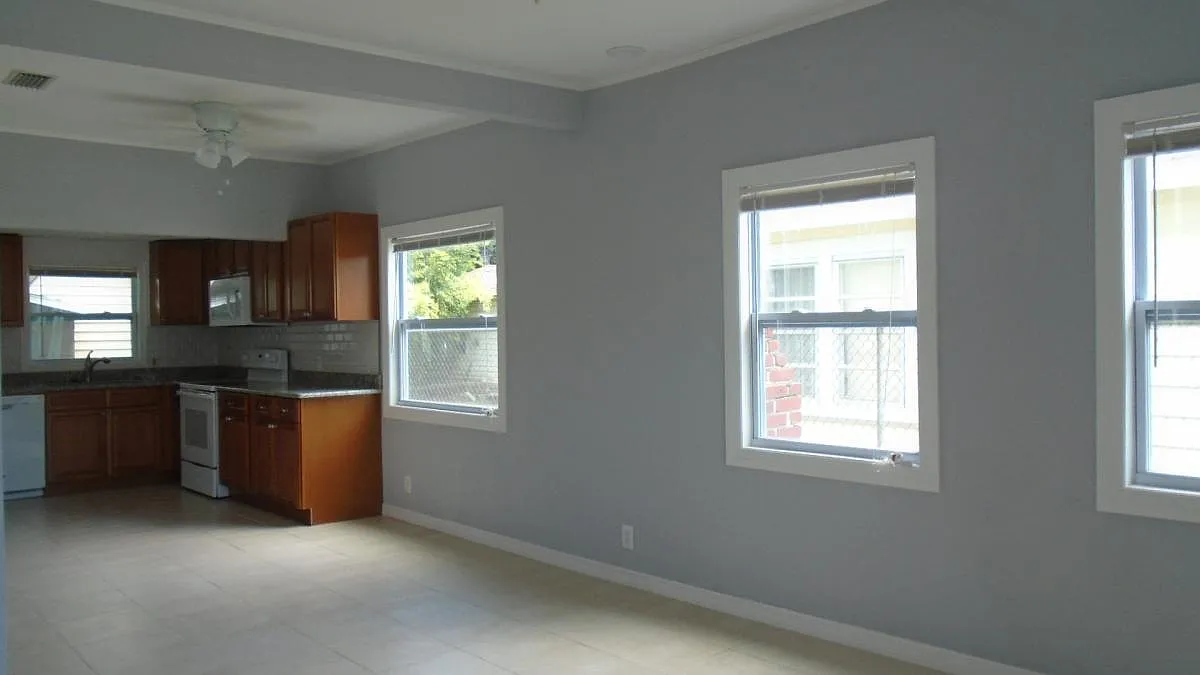 5 bed, 1308 sqft, $2,300 — Photo 4