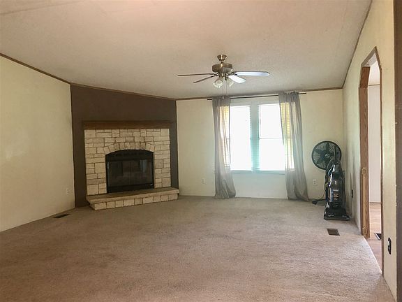 3rd image of 5989 County Road 4600