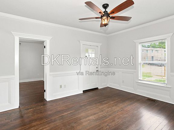 3rd image of 1845 Vesta Ave