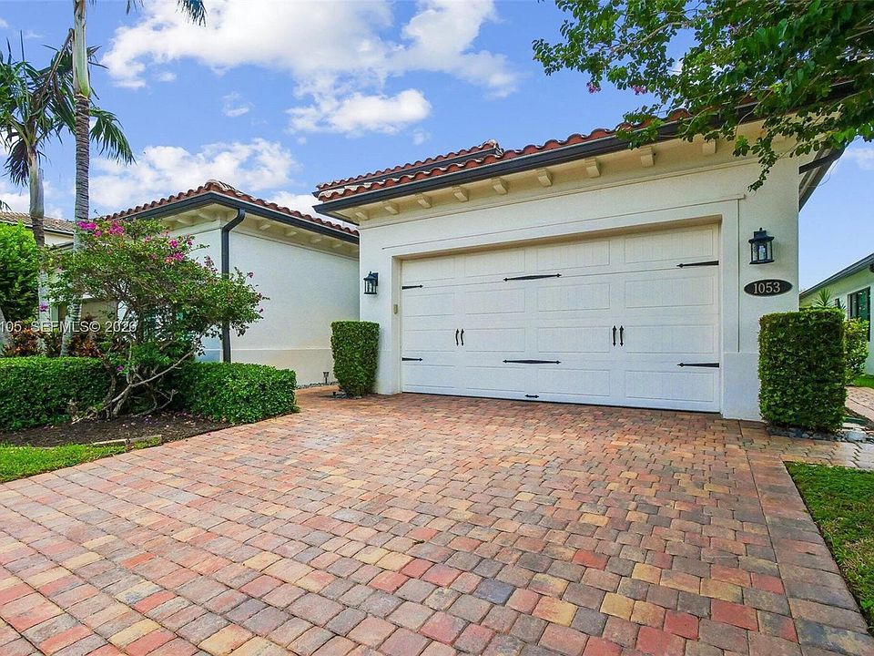 1st image of 1053 SW 113th Way