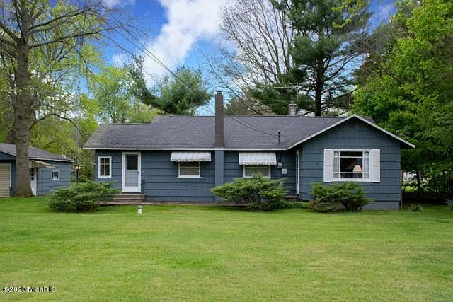 1st image of 1124 Hyrne Ave