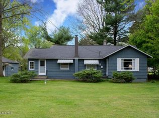 1124 Hyrne Ave, Niles, MI 49120