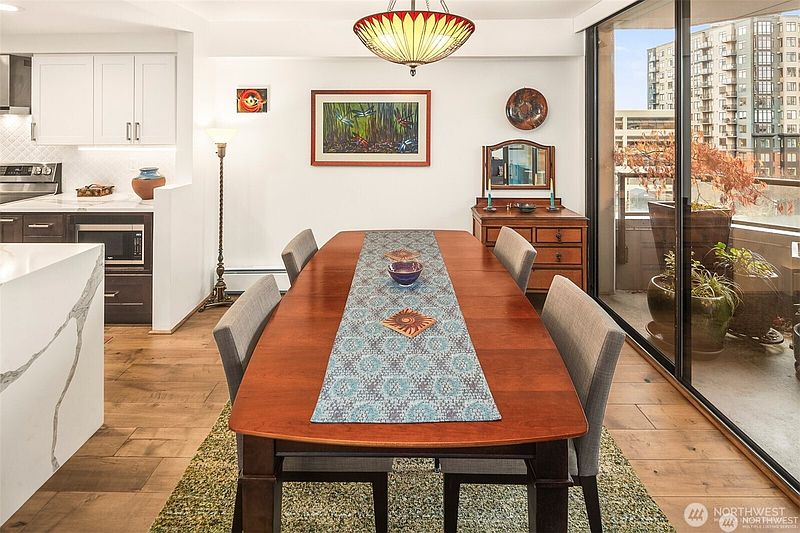 5th image of 2621 2nd Avenue #504