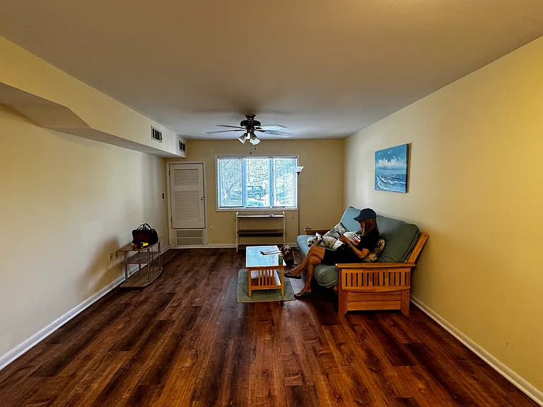316 6th Ave #1E — Photo 2