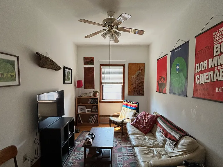 147 N 21st St #5 — Photo 2