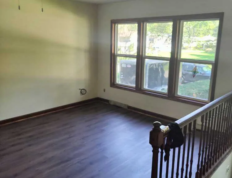 802 S Jackson Blvd — Photo 4