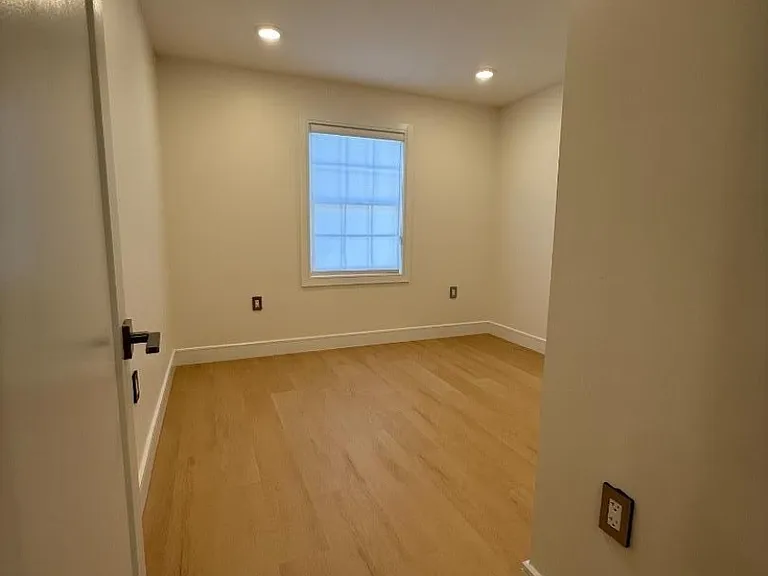 627 Valley Rd #D — Photo 15