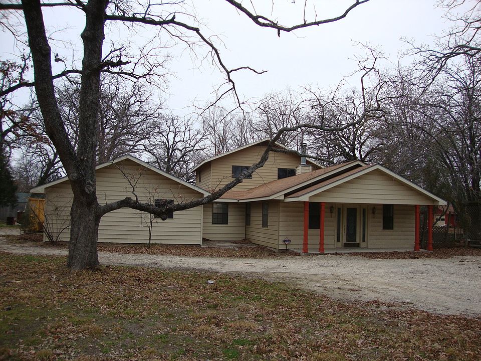 1st image of 300 E Golden Oaks Dr