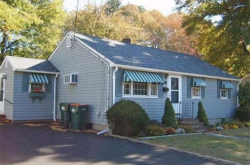 2nd image of 35 Revere St