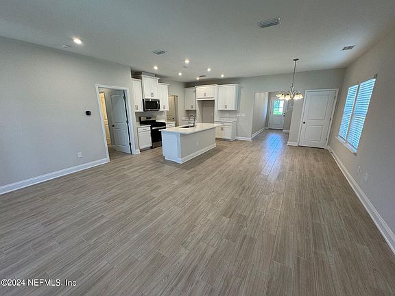 4th image of 12912 HOLSINGER Boulevard