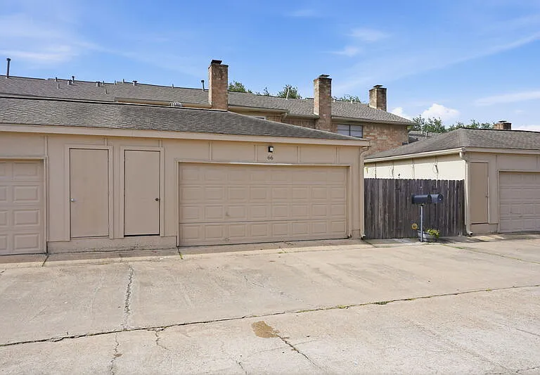 66 T Huxley Ln — Photo 30