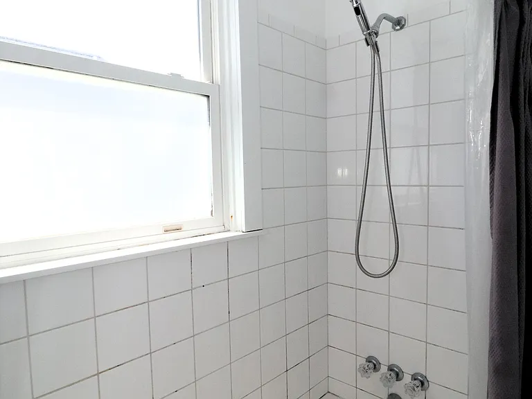 56-58 N Nice St #2L — Photo 10