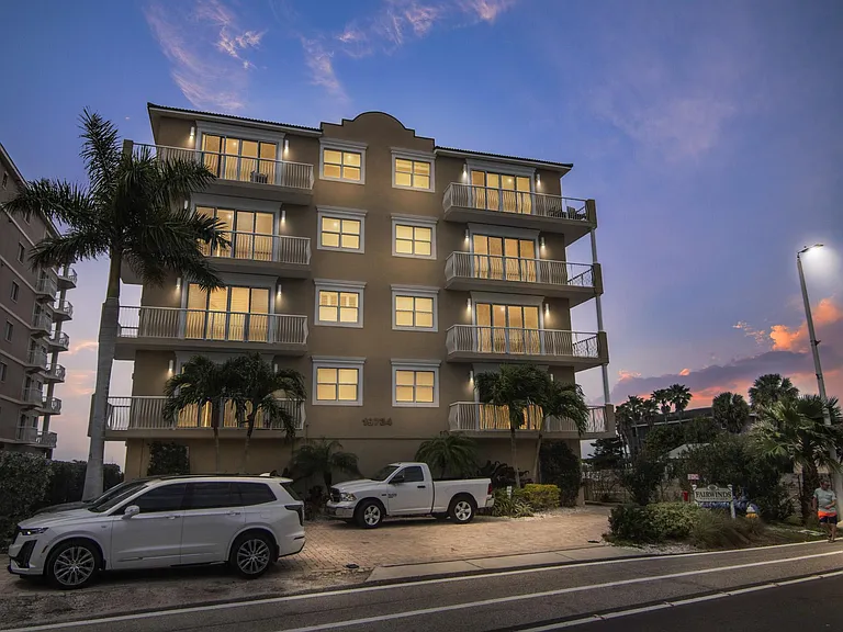 19734 Gulf Blvd #302 — Photo 32