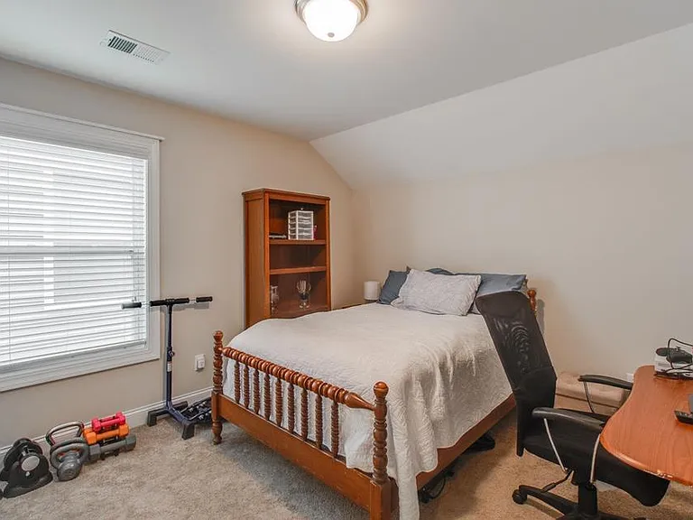 344 Dawsons Park Dr — Photo 14