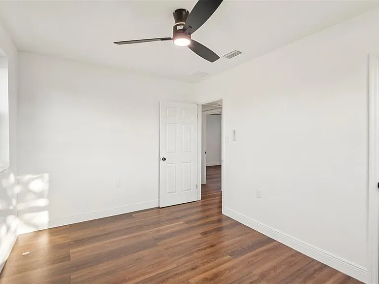 410 Virginia Ave — Photo 18