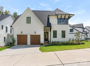 5642 Closeburn Rd, Charlotte, NC 28210