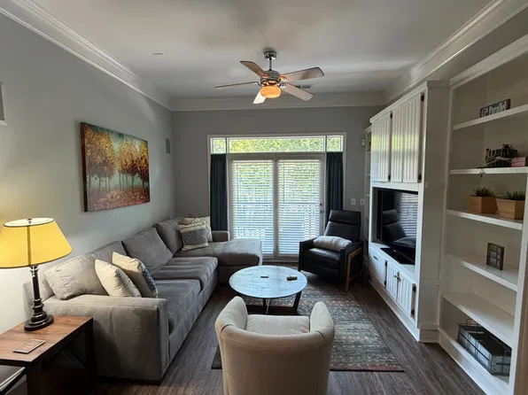 731 Garden District Dr, Charlotte, NC 28202