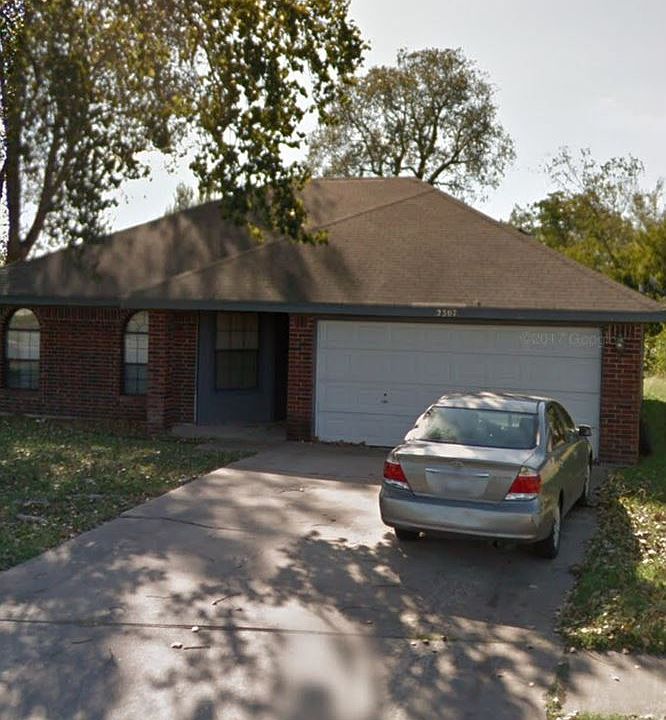 1st image of 2307 Caprice Dr
