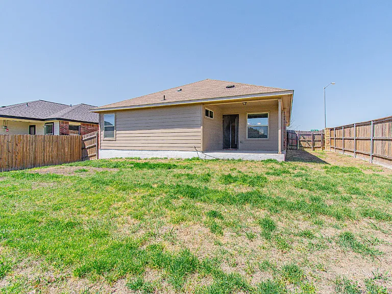 6300 Clear Brook Dr — Photo 20