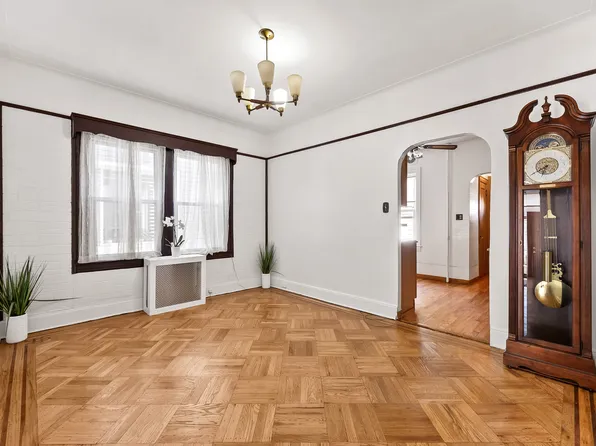 2229 East 38th Street image 2 of 33