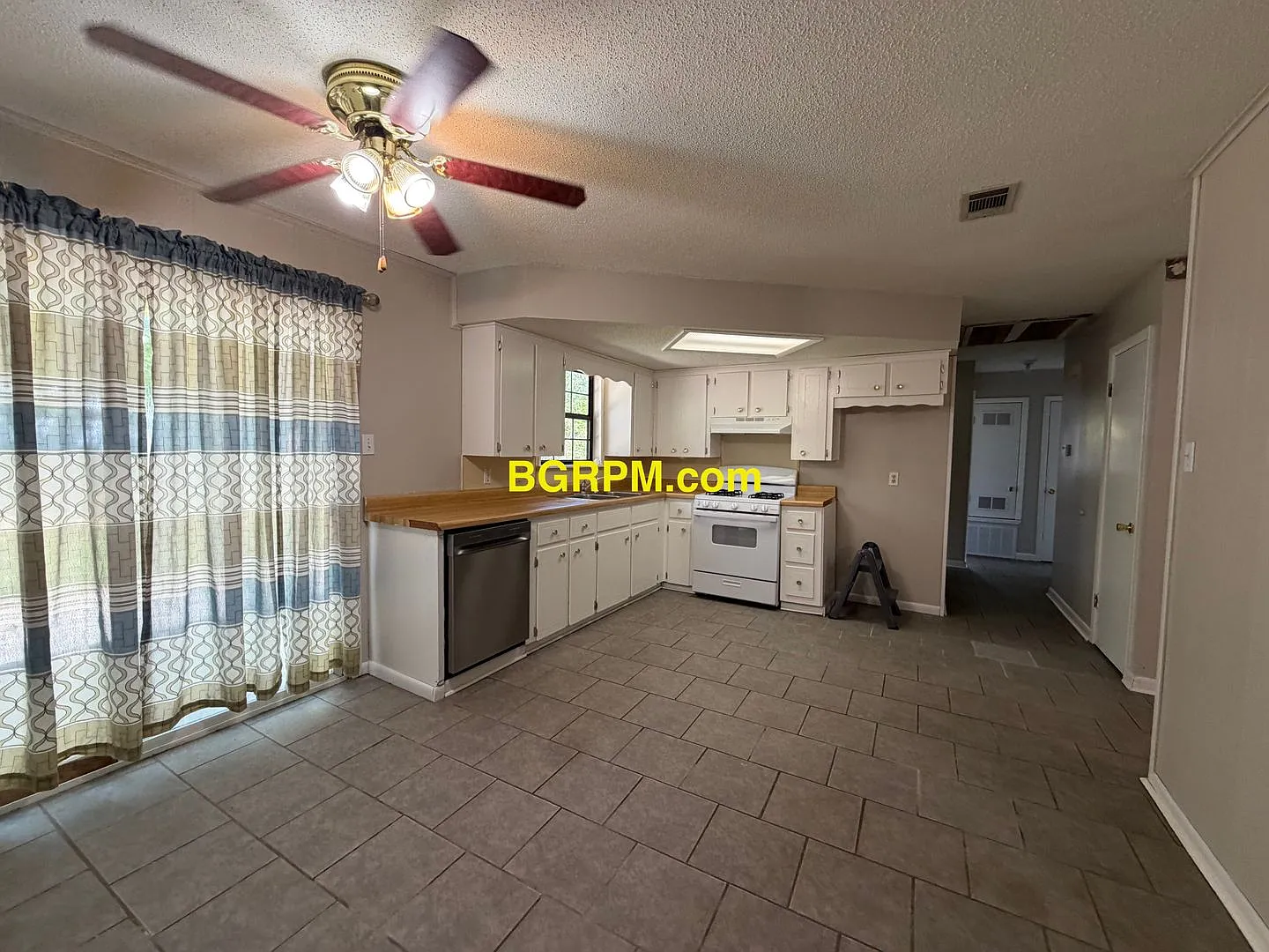 4 BD 1 BA — Photo 4