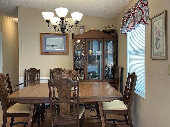 5th image of 524 Wavecrest Ct