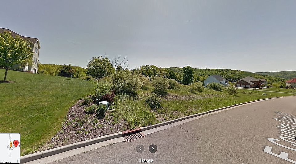 frontage 189.66', 2.11Acres