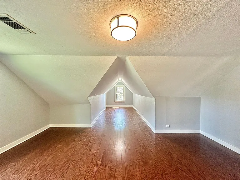802 Hamvasy Ln — Photo 51