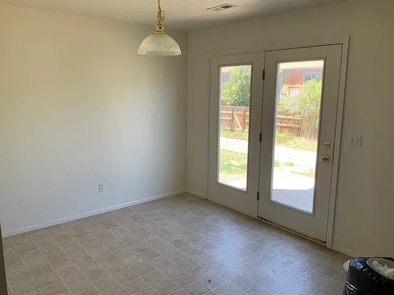 1127 Palmer Dr — Photo 7